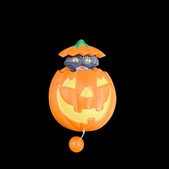 Hallmark Cards Jack O Lantern Lapel Pin (4755) - Picture 2 of 3